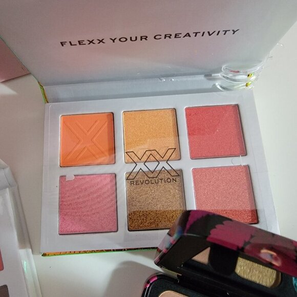 6 Piece Revolution London Makeup Palette Powder Eyeshadow Blush Bundle Create - Picture 7 of 10
